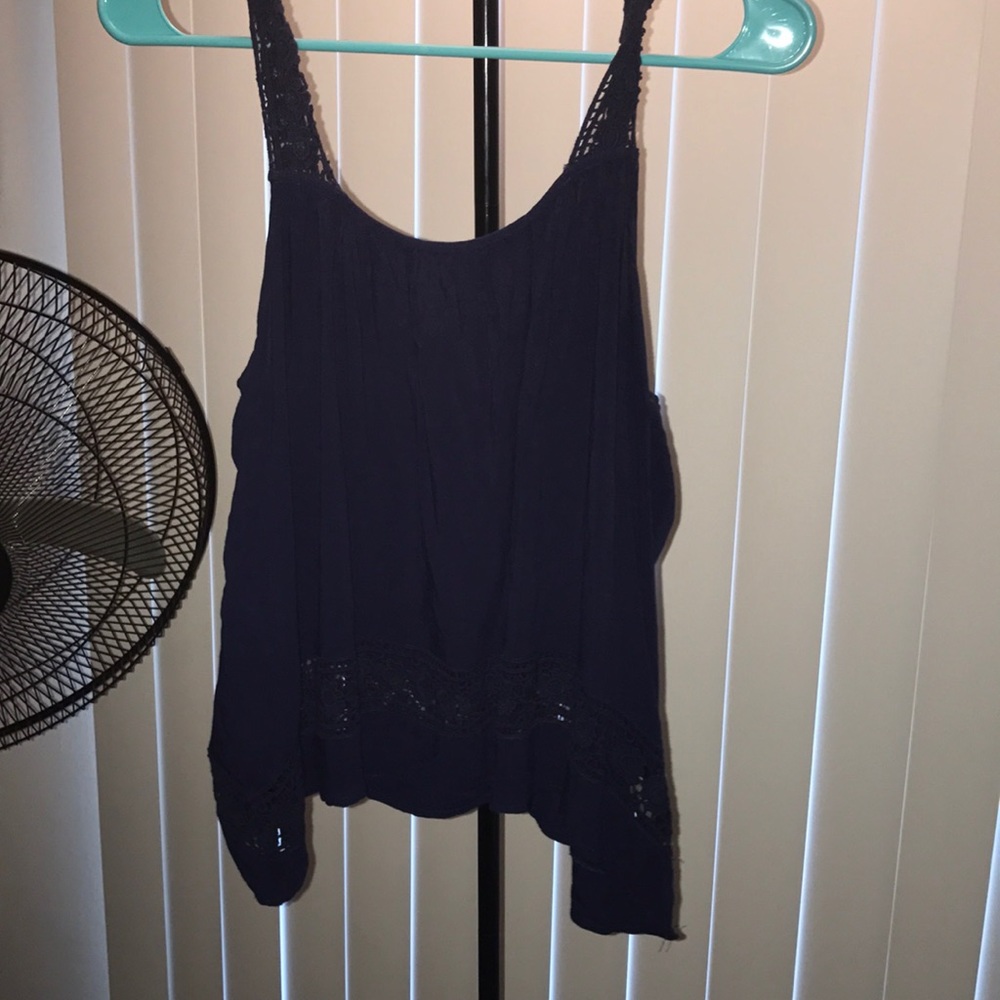 **Cute blue top